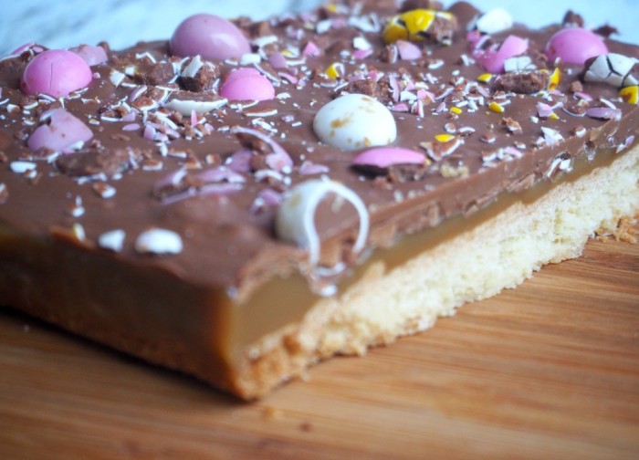 Mini Egg Caramel Shortbread