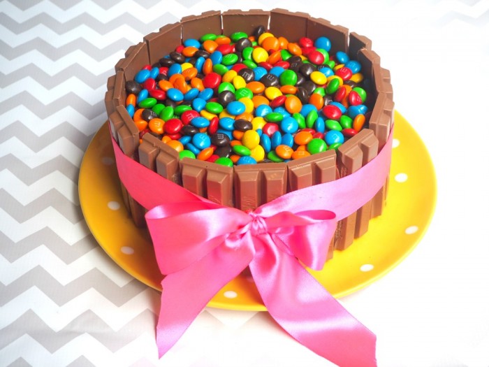 Making a Kit Kat Birthday Cake - 5 things you need to know