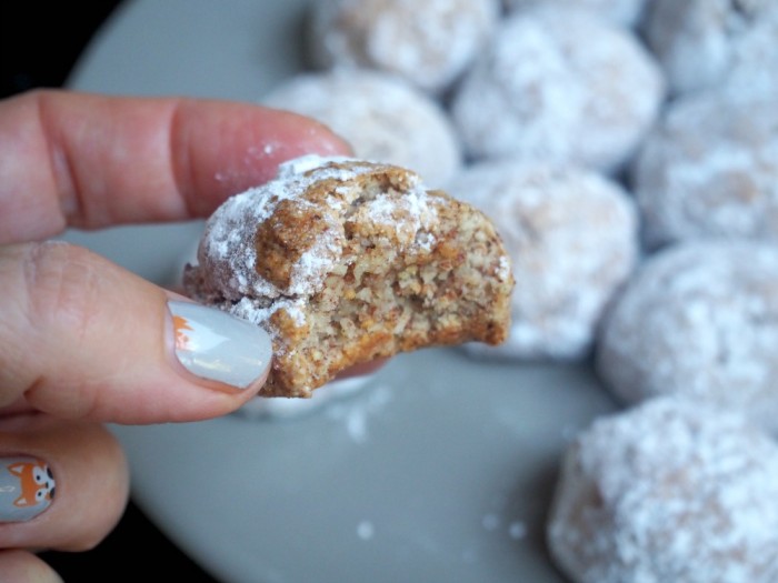 Cinnamon Balls