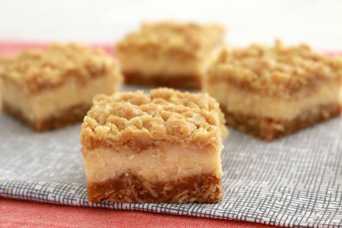 Bake Play Smile - lemon crumble bars