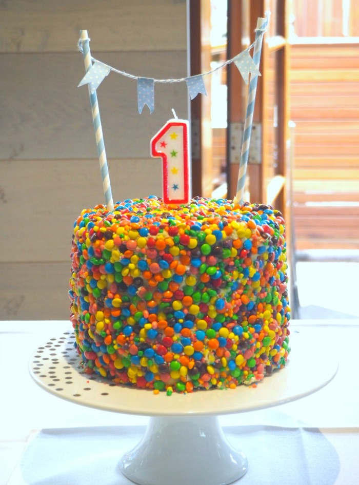 Pinata cake