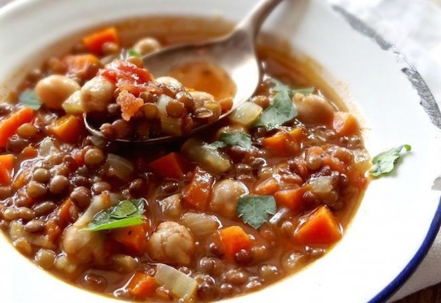 Meatless Monday – Hearty and Rustic Italian Lentil Soup