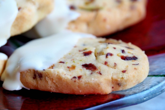 Red and Green Christmas shortbread 3