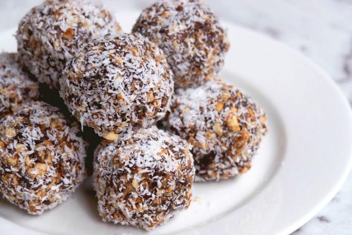 Apple and Cinnamon Bliss Balls 3