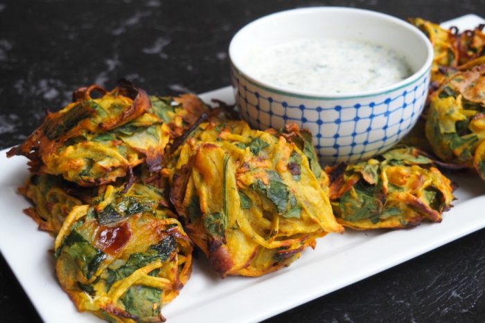 Spinach and Onion pakora with mint raita 3