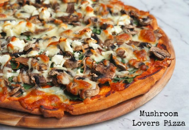 Meatless Monday – Mushroom Lovers Pizza