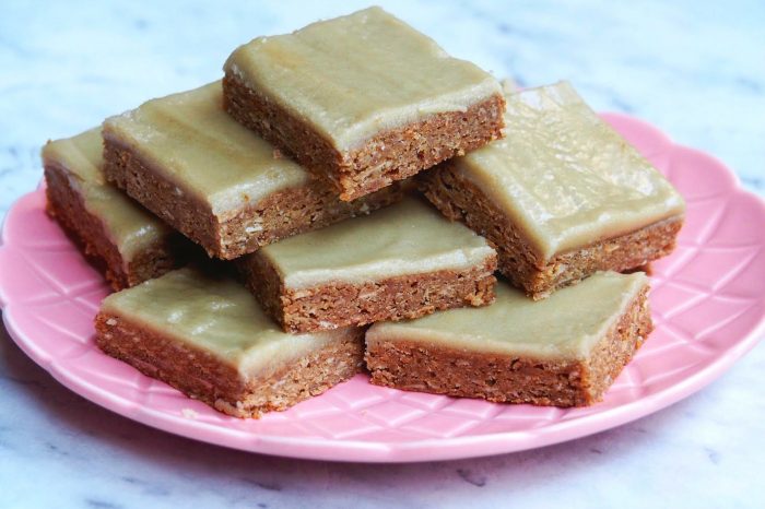 Anzac slice with golden icing 