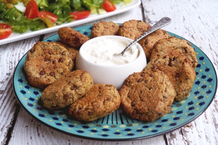 Lentil Felafel with Garlic Yoghurt Sauce