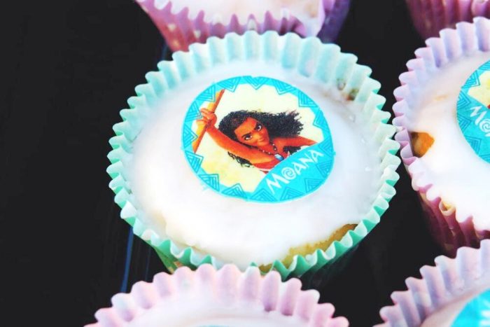 How to make a Moana Cake