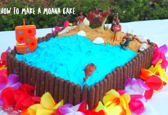 How to make a Moana Birthday Cake
