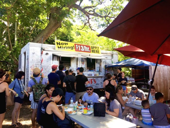 11 foodie finds in Waikiki - Giovanni's shrimp truck