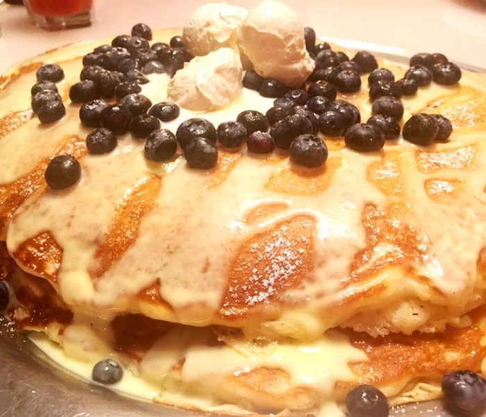 11 foodie finds in Waikiki - MAC Daddy Pancake Challenge