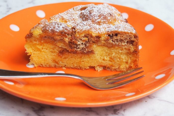 Apricot and Amaretti Cake 4