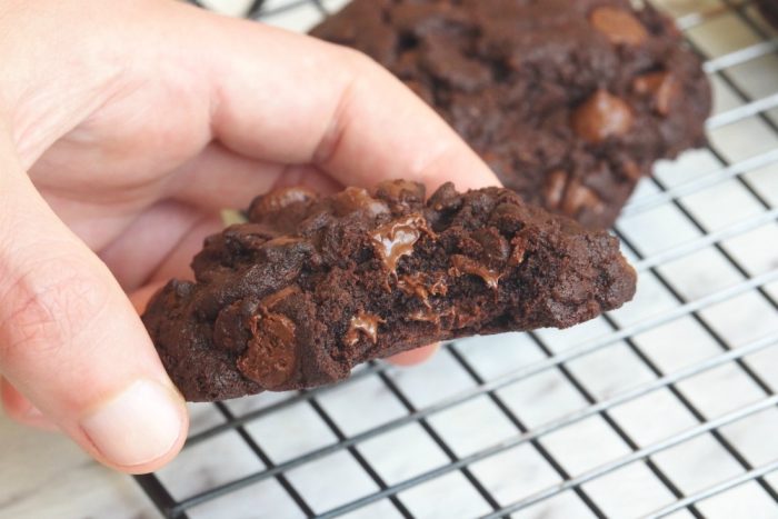 Nigella's Totally Choc Chip Cookies 4