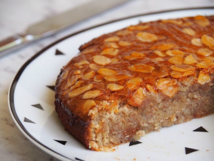 Flourless Almond and Coconut Cake 4