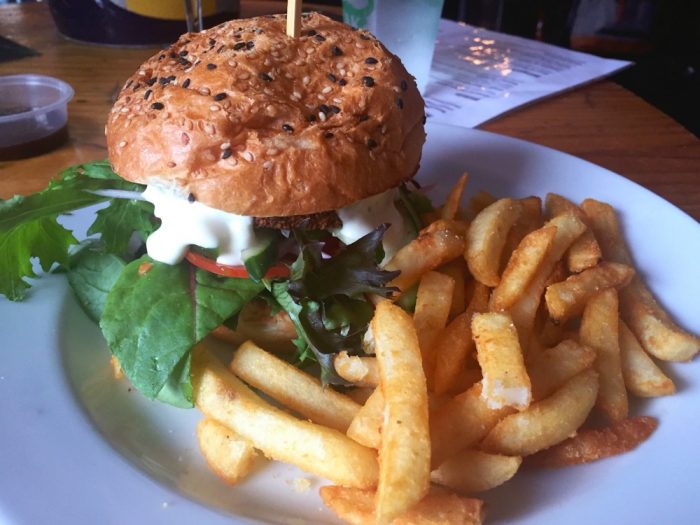 A weekend in Kangaroo Valley - The Friendly Inn burger