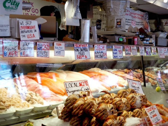 Things to see and do in Seattle - fish Pike Place Market
