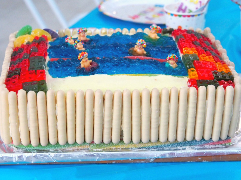 AWW Swimming pool cake