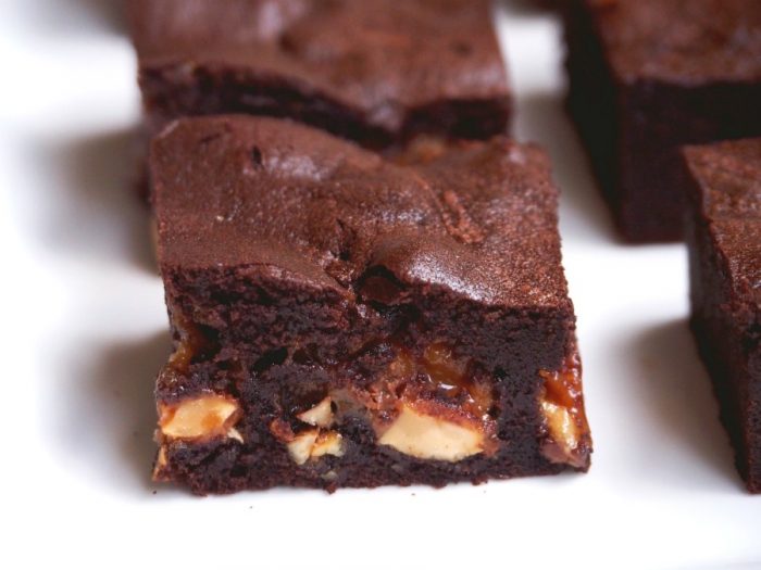 Snickers Brownies 4