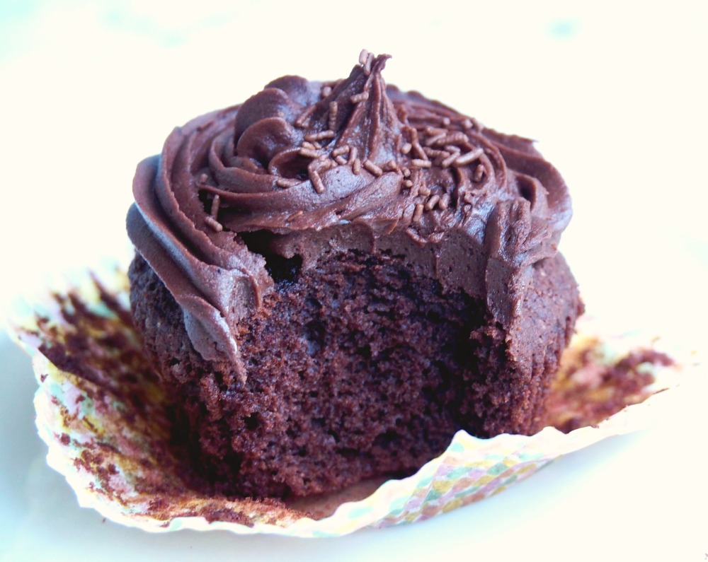 One bowl chocolate cupcakes 2