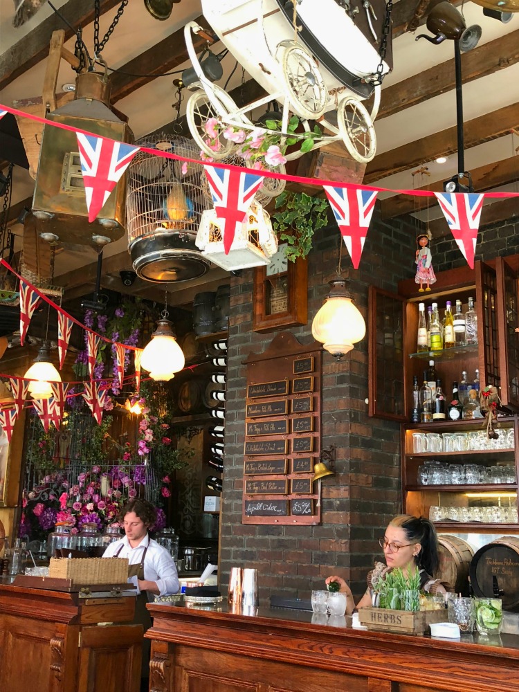 48 hours in London - Foggs Tavern