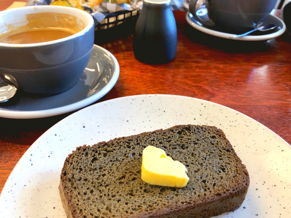 48 hours in the blue mountains - Kickaboom licorice bread