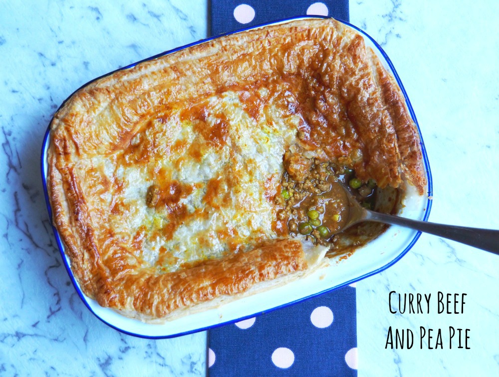 Curry-beef-and-pea-pie