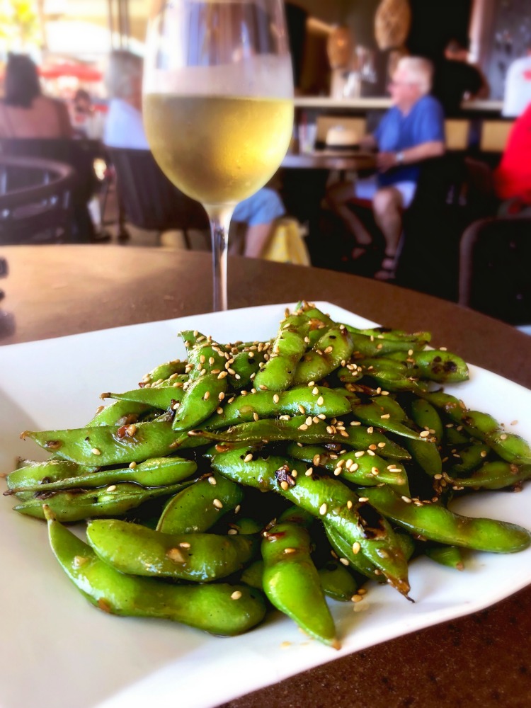 waikiki-happy-hours-Rumfire-edamame