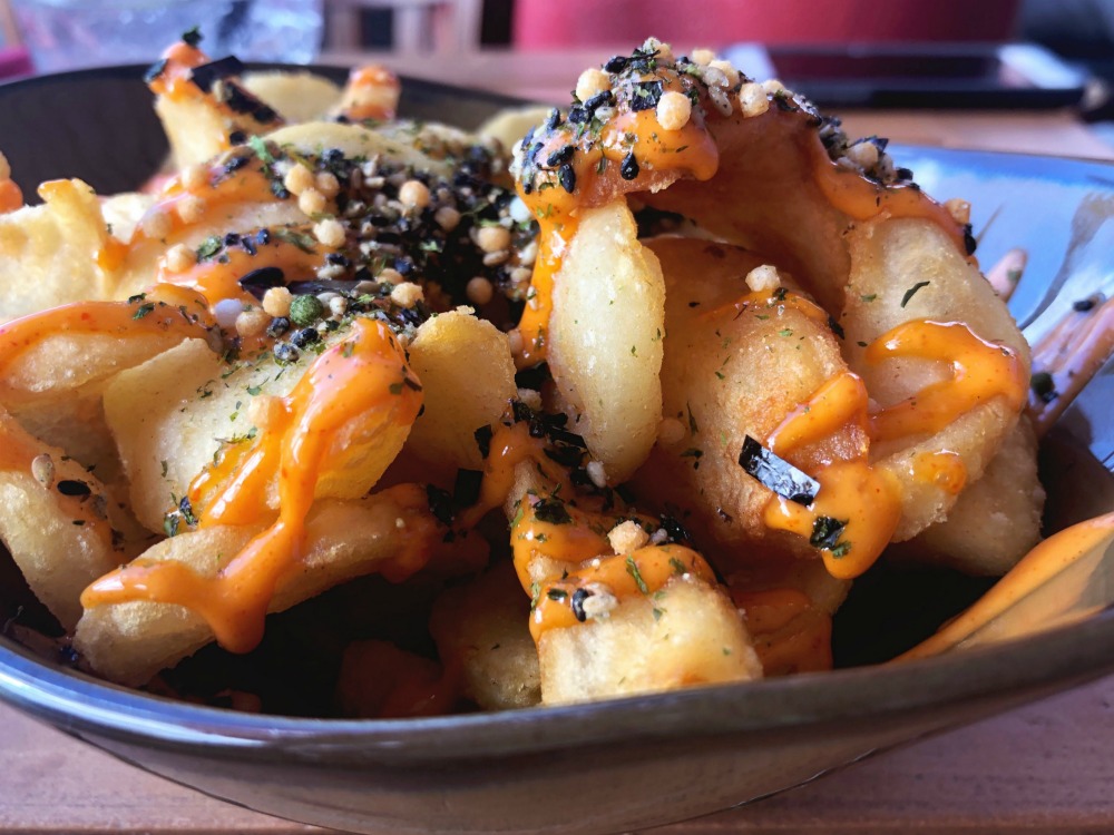 Waikiki happy hours - tikis furikake fries