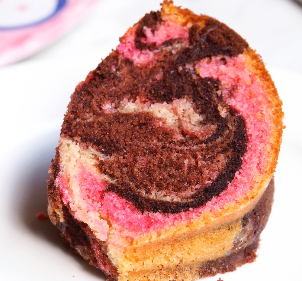 Donna-Hays-Marble-Cake-slice