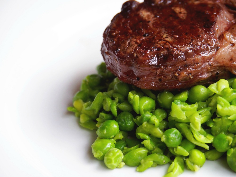 Steak with smashed peas 3