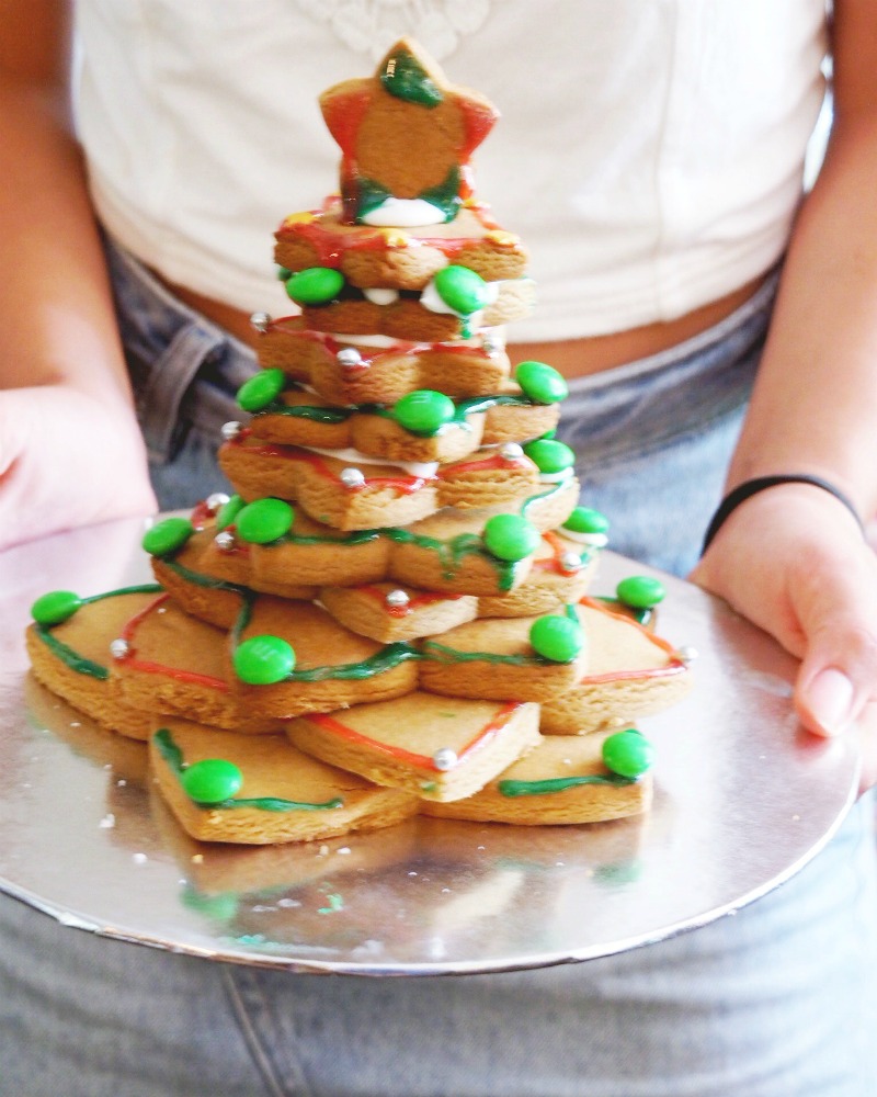 gingerbread cookie christmas tree