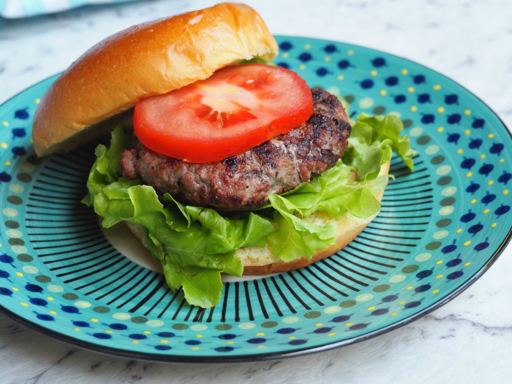 beefy burgers with a bit of a rub 4