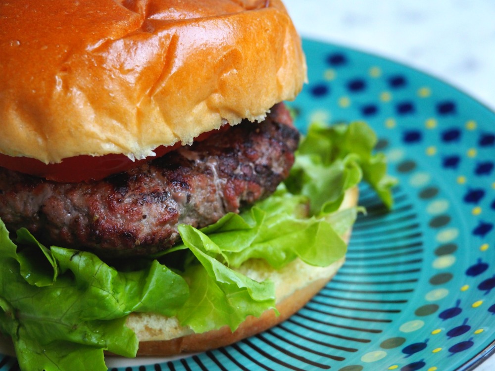 beefy burgers with a bit of a rub 3