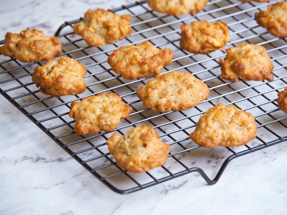 caramel-cornflake-cookies-2