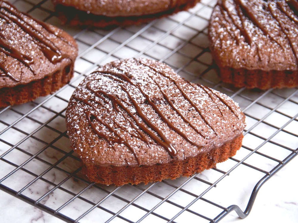 heart shaped chocolate cake 1