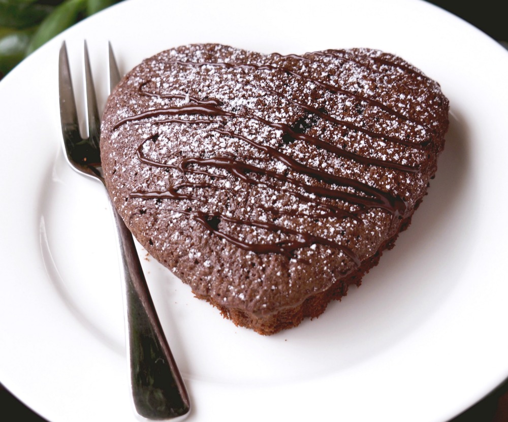 chocolate-heart-cake-3