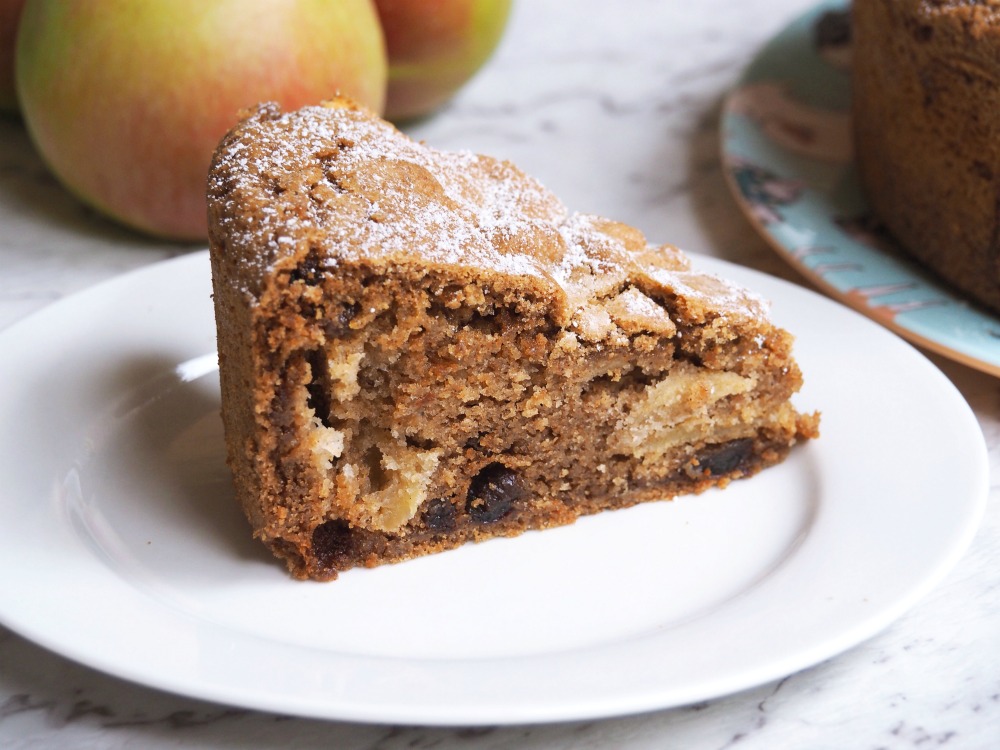 one-pot-spiced-apple-cake 2