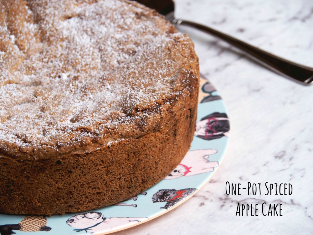 one-pot-spiced-apple-cake