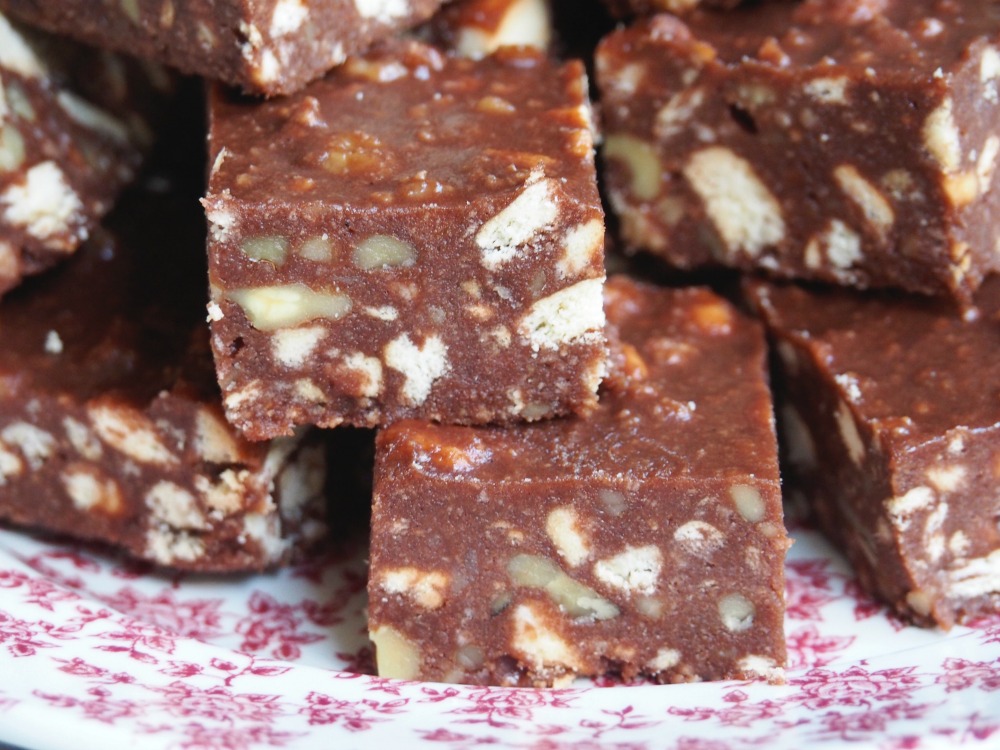Biscuit fudge store