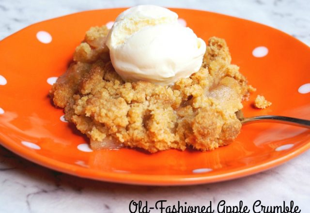 Old-Fashioned Apple Crumble