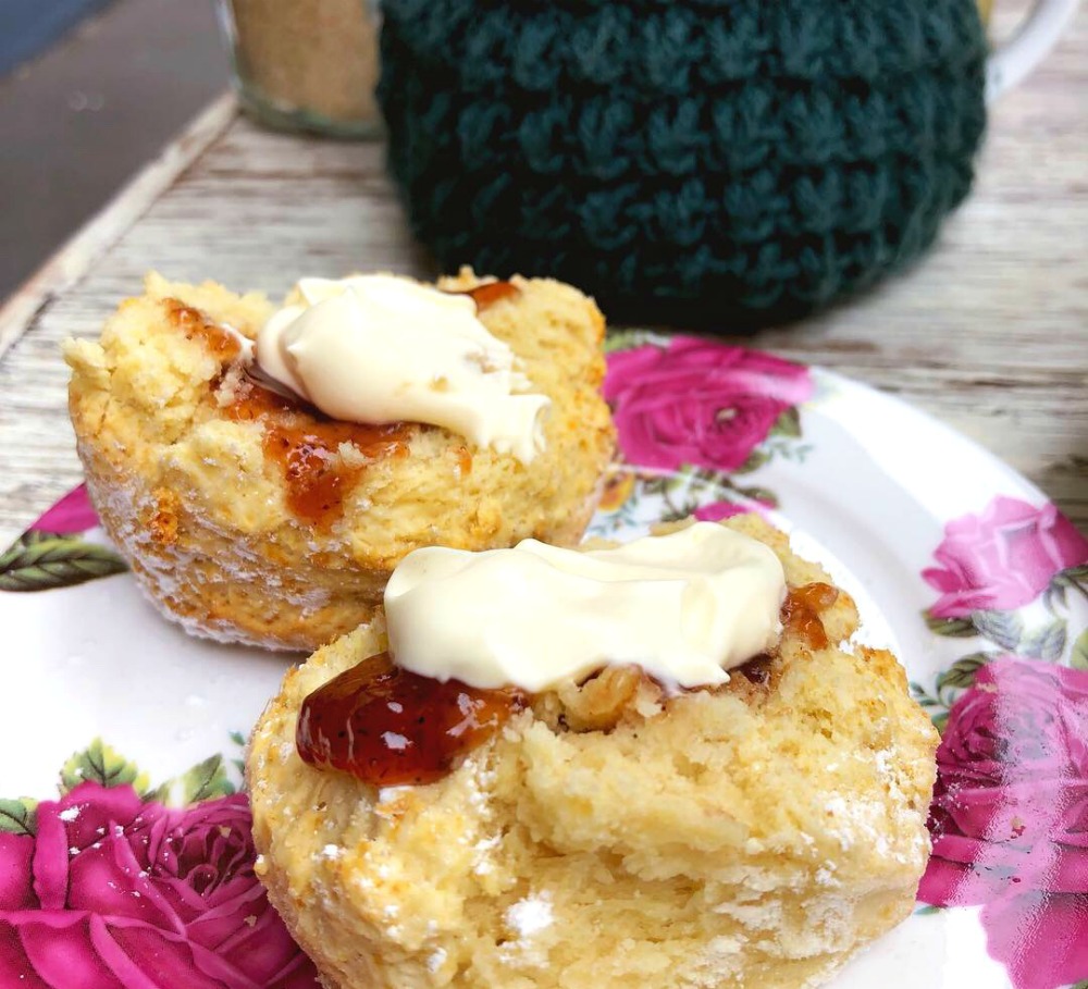 tea-cosy-scones