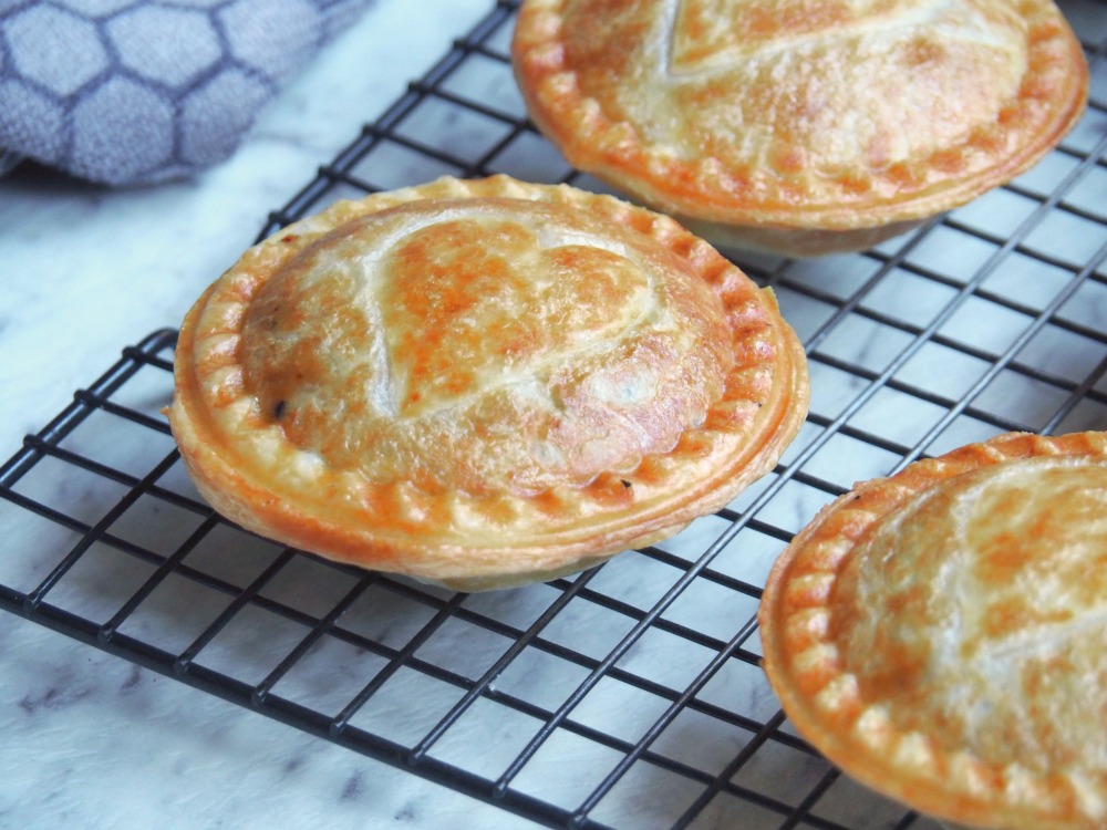 pie-maker-cheeseburger-pies-2