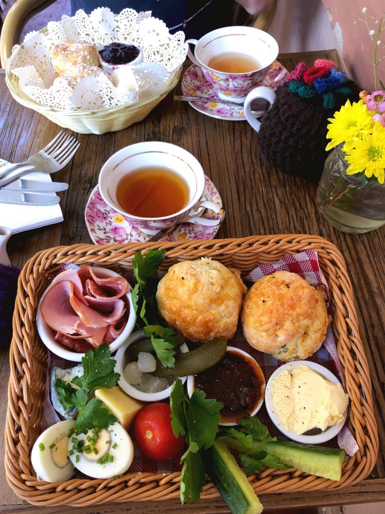 the tea cosy ploughmans