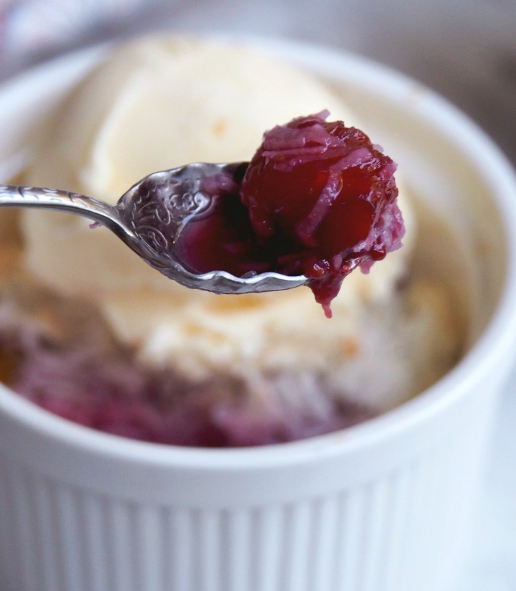 gluten free peach raspberry crumble