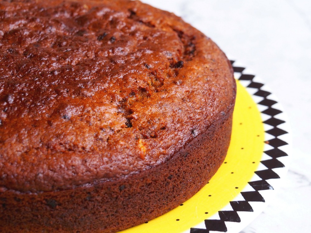 pumpkin and date cake side