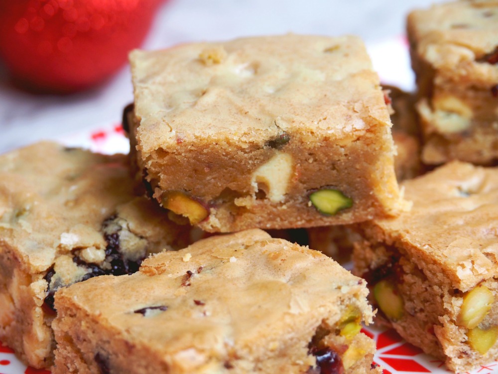 cranberry white chocolate pistachio blondies 4