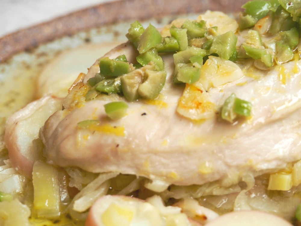 white wine chicken with green olive dressing