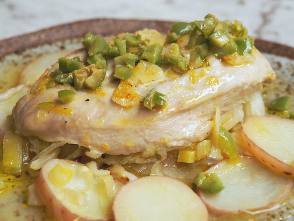 white wine chicken with green olive dressing 3