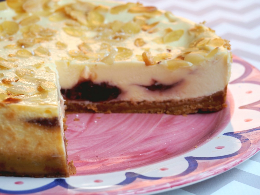 baked bakewell cheesecake 4